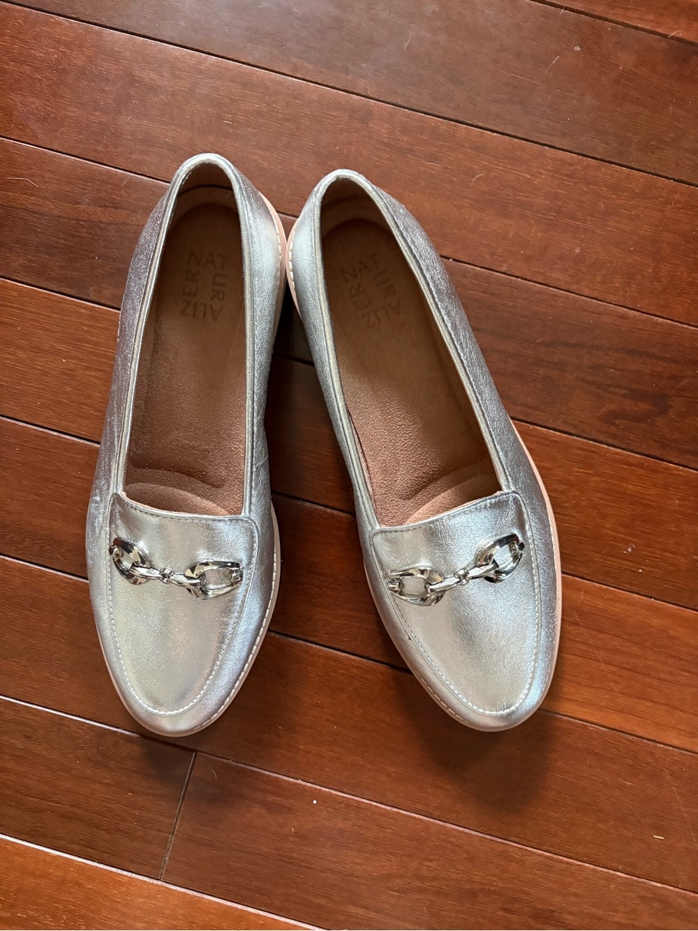 Naturalizer Silver Metallic Chain-Trim Loafers- 10 W
